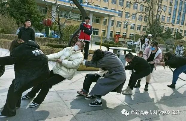 1642872710656191.jpg 持之以繩,力爭(zhēng)上游 (8).jpg